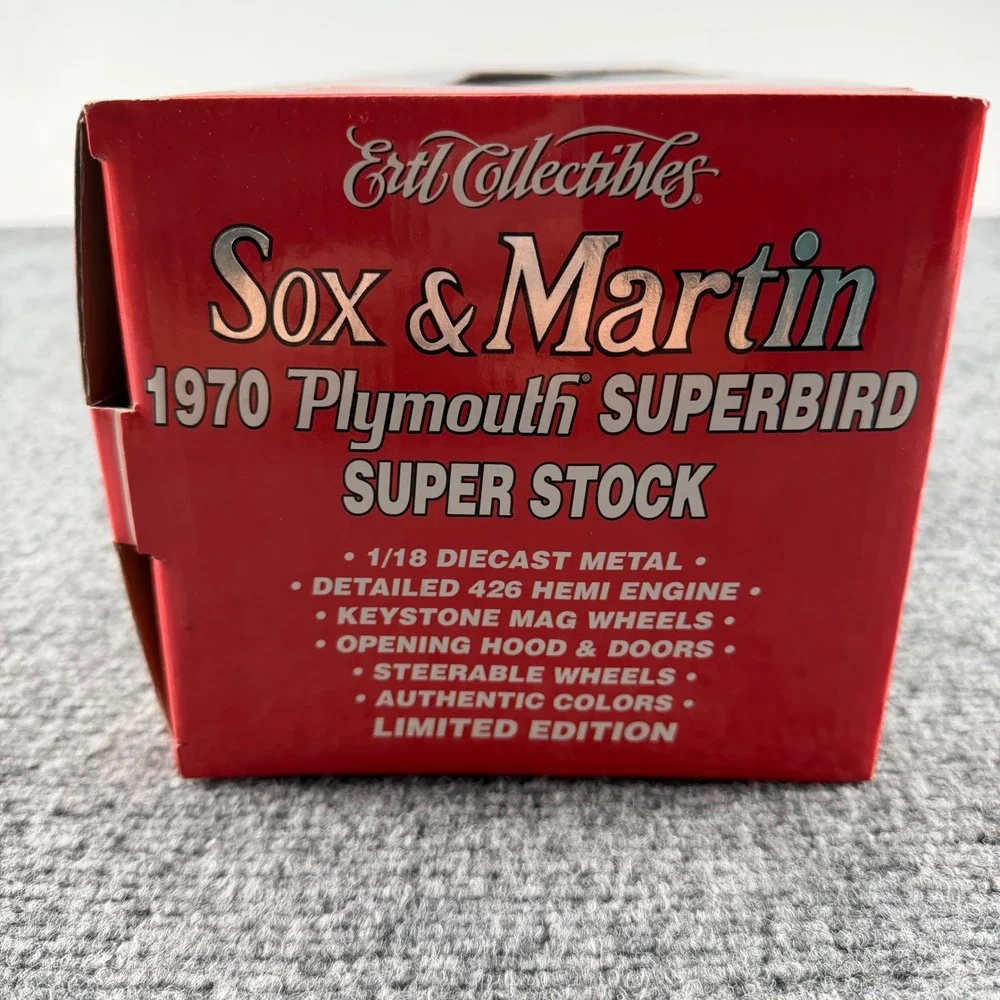 1:18 SCALE 1970 PLYMOUTH SUPERBIRD SOX & MARTIN LIMITED SUPERCAR COLLECTIBLES